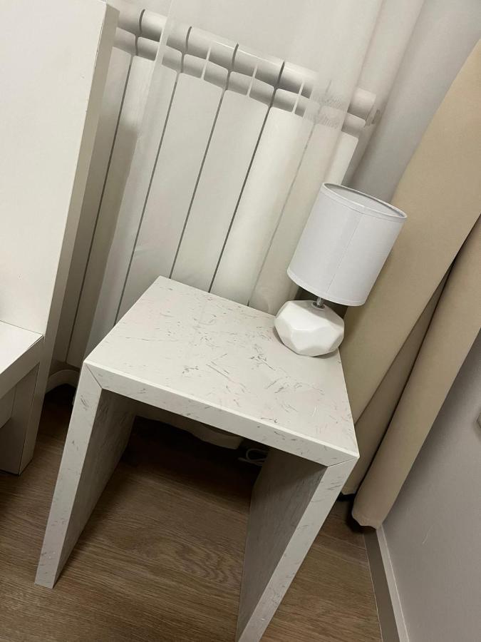 شقة Apartman Gold Maris كارلوفاتش المظهر الخارجي الصورة